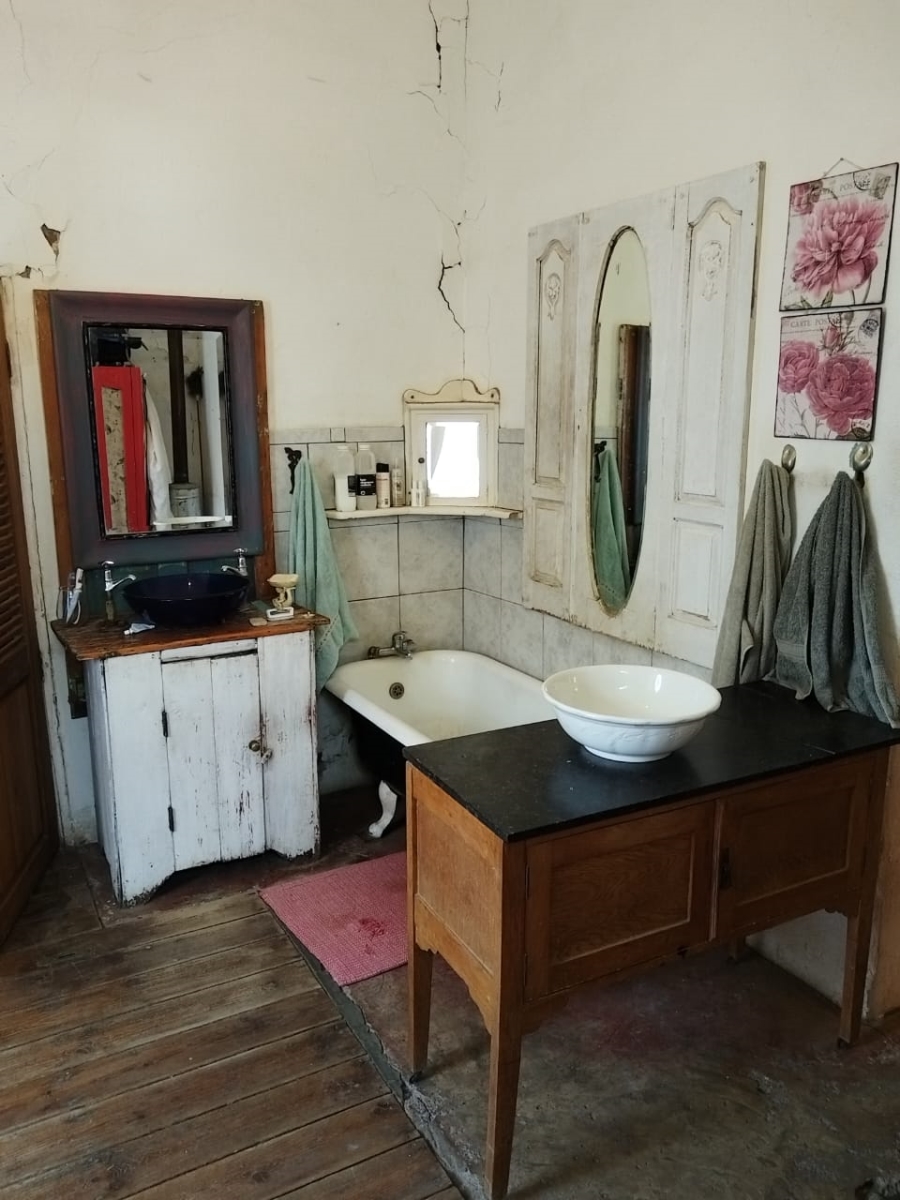 6 Bedroom Property for Sale in Smithfield Rural Free State